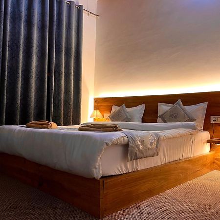 Traveller Nest Hotel Deskit Exterior photo